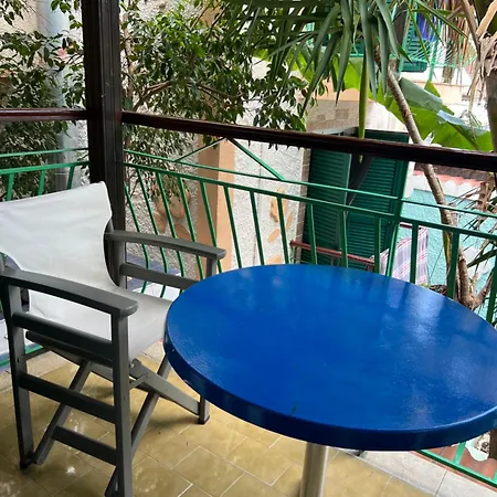 Medusa Apartment *